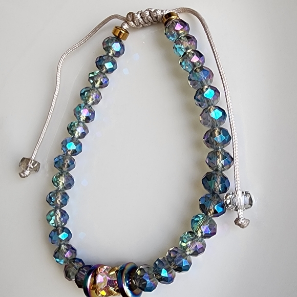 Iridescent Beaded Bracelet - Picture 7 of 7